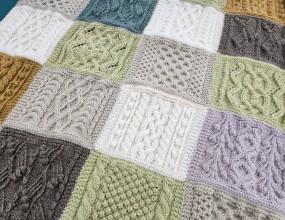 손뜨개 1급 자격증 도전 중인 수강생 작품입니다~여러가지 어려운 기법이 많이 들어갔네요~수시 등록 받고있고 목요일 수업 합니다~