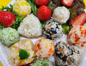 아동요리는 어린이집, 방과 후 수업 선생님들이 많이 배우는 수업입니다.맛도 좋고 영양도 만점!금요일에 수업 중입니다~자격증 취득해 보세요~